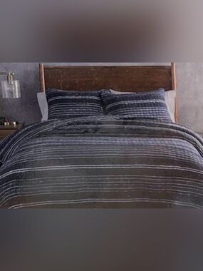 Pendleton Navy and White Striped quilt Set
